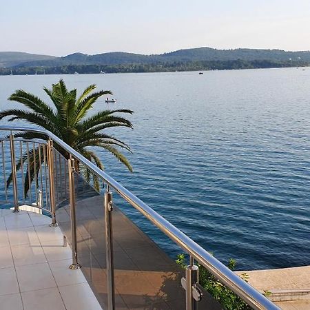 Penthouse By The Sea Daire Tivat Dış mekan fotoğraf