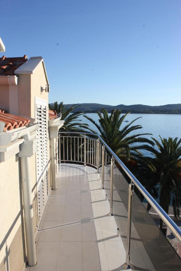 Penthouse By The Sea Daire Tivat Dış mekan fotoğraf