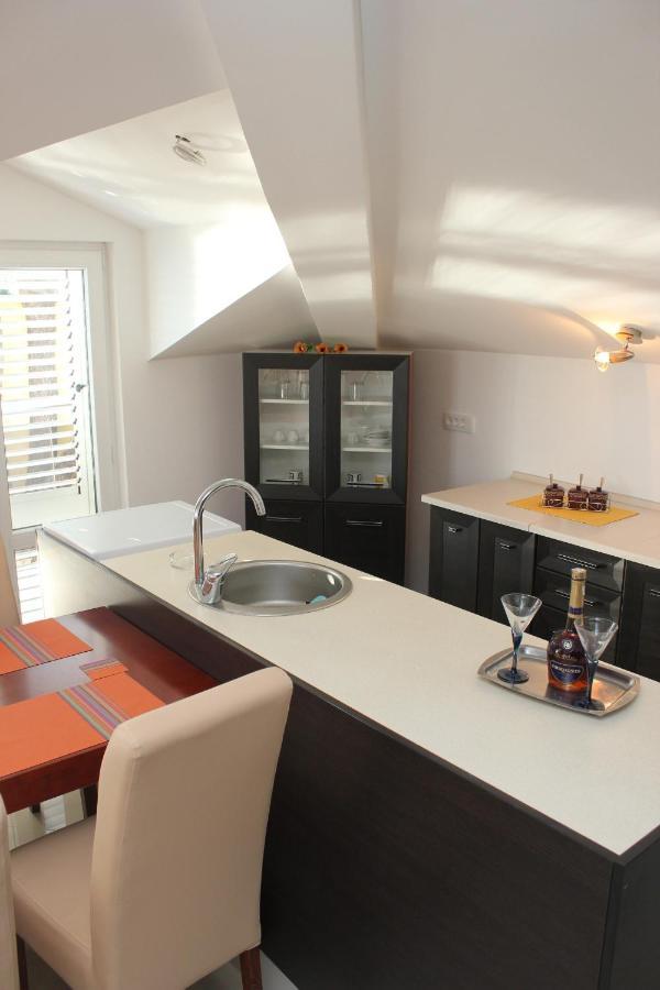 Penthouse By The Sea Daire Tivat Dış mekan fotoğraf