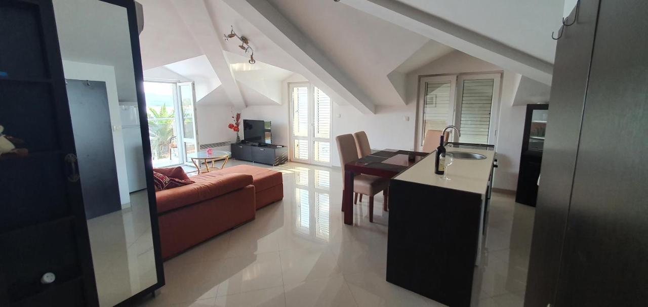Penthouse By The Sea Daire Tivat Dış mekan fotoğraf